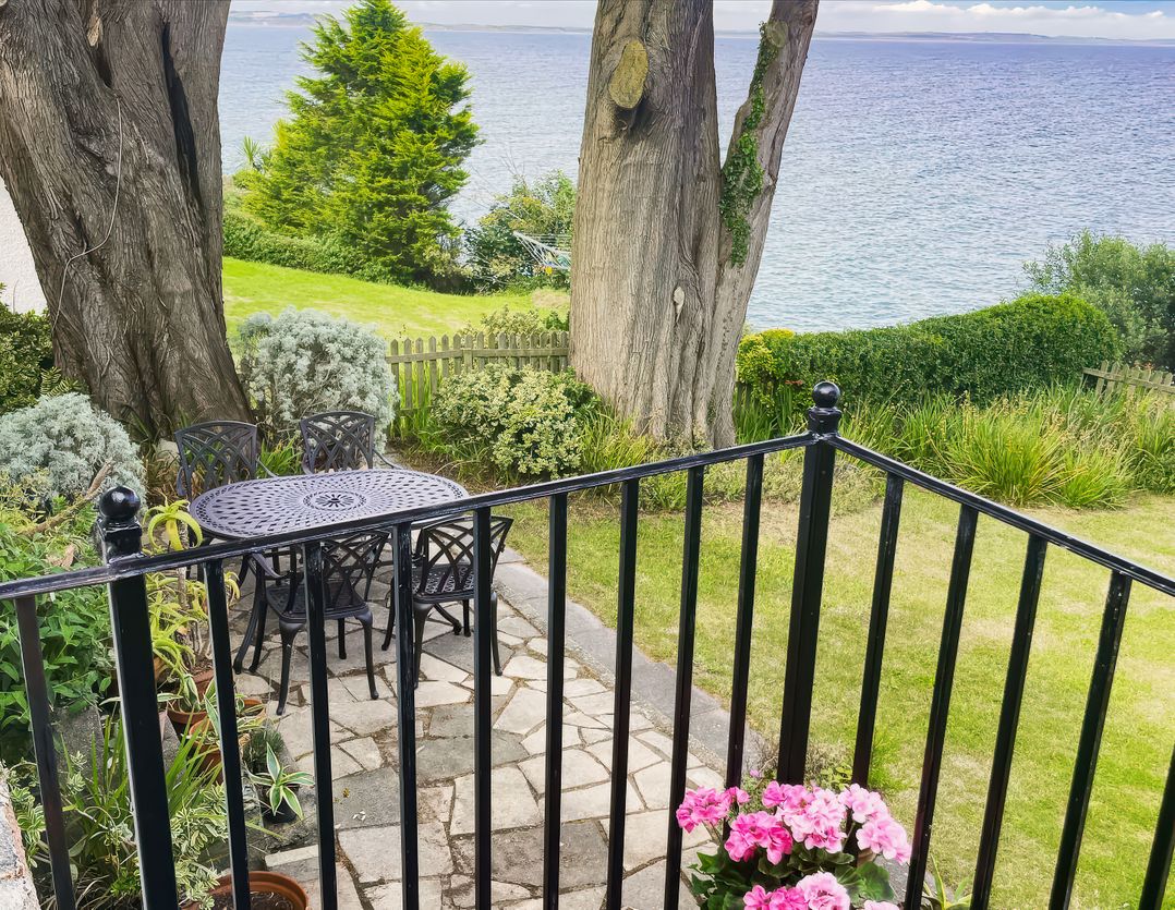 Rocklea Seaside Cottage