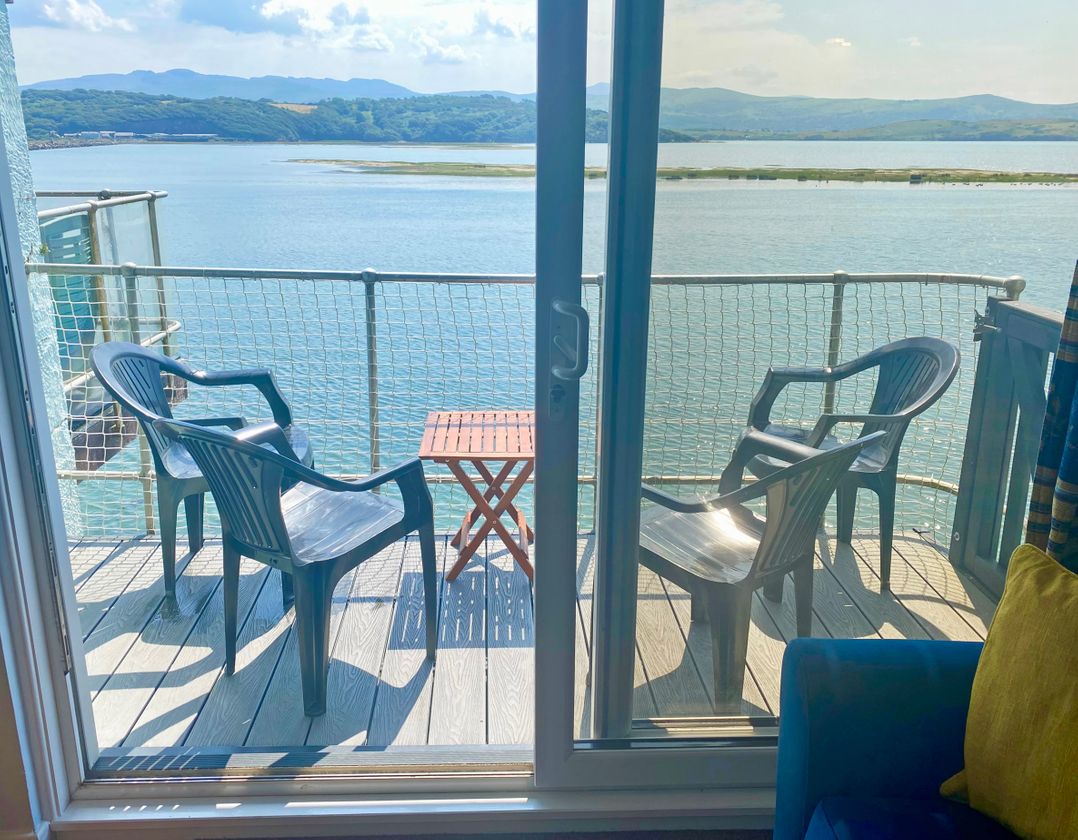 12E South Snowdon Wharf
