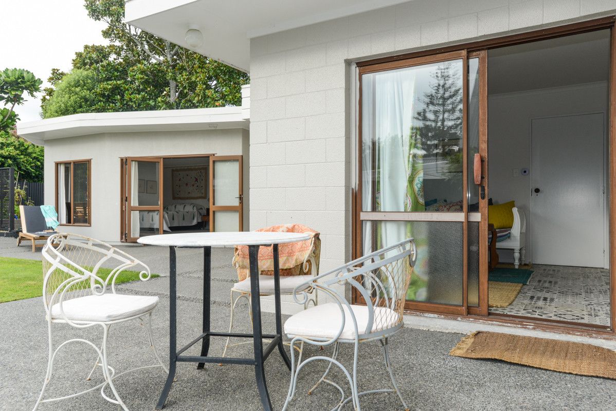 Zari House Te Awanga Holiday Home Bachcare Nz