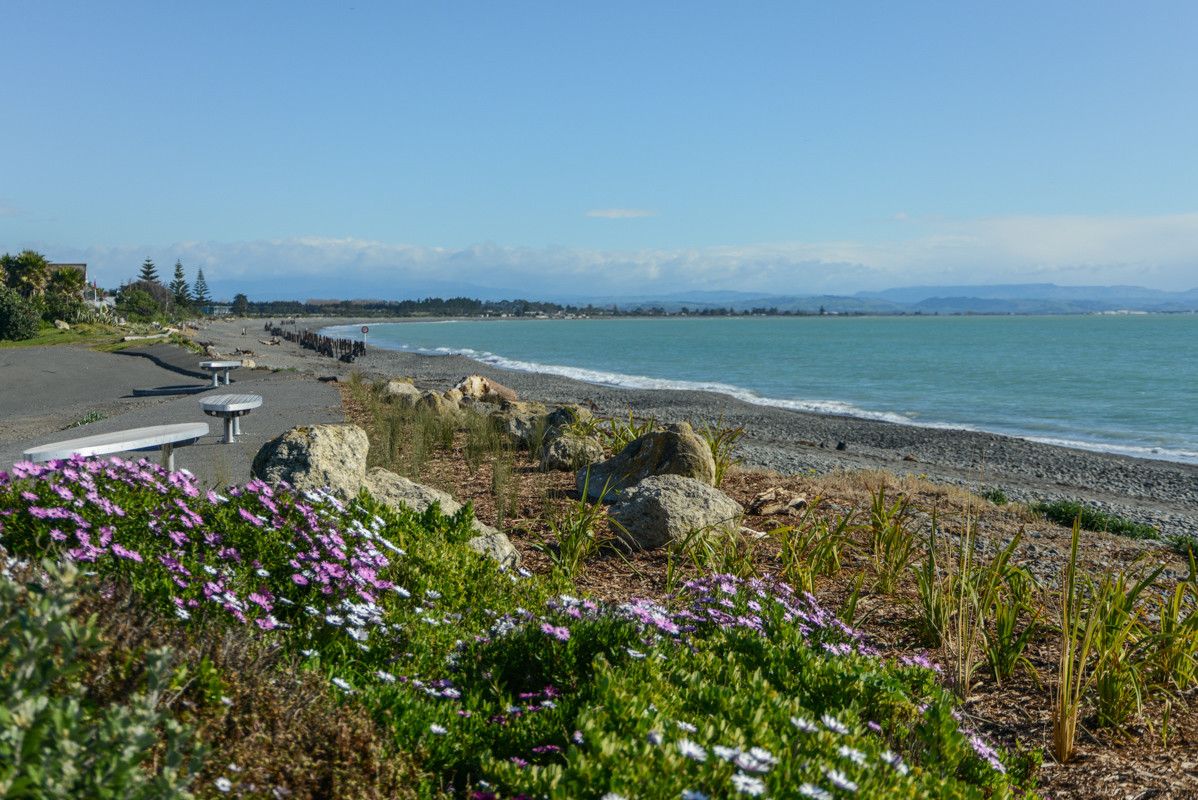 Kirrawanga Retreat Te Awanga Holiday Home Bachcare Nz