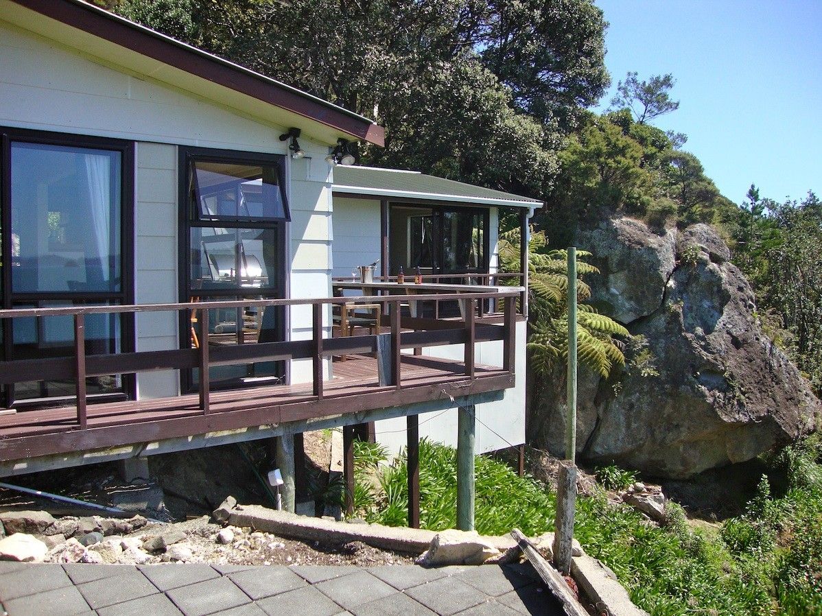 Shakespeare Cottage Front Beach Cottage Bachcare Nz