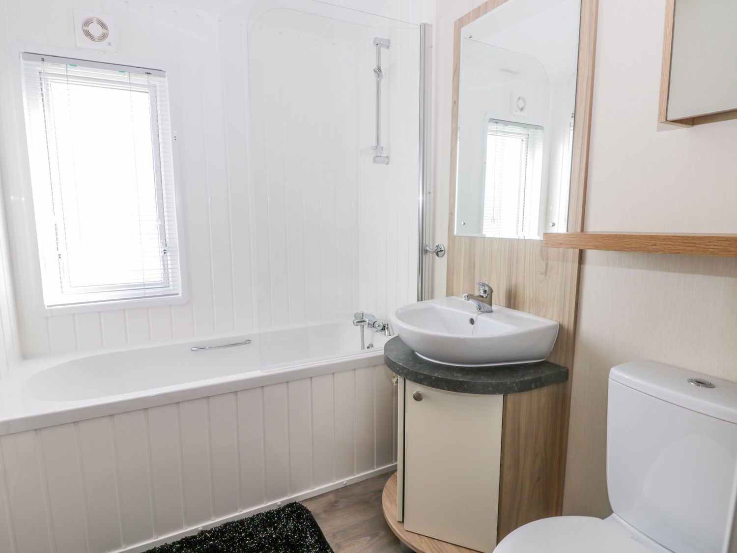 Skipsea Lodge, Skipsea