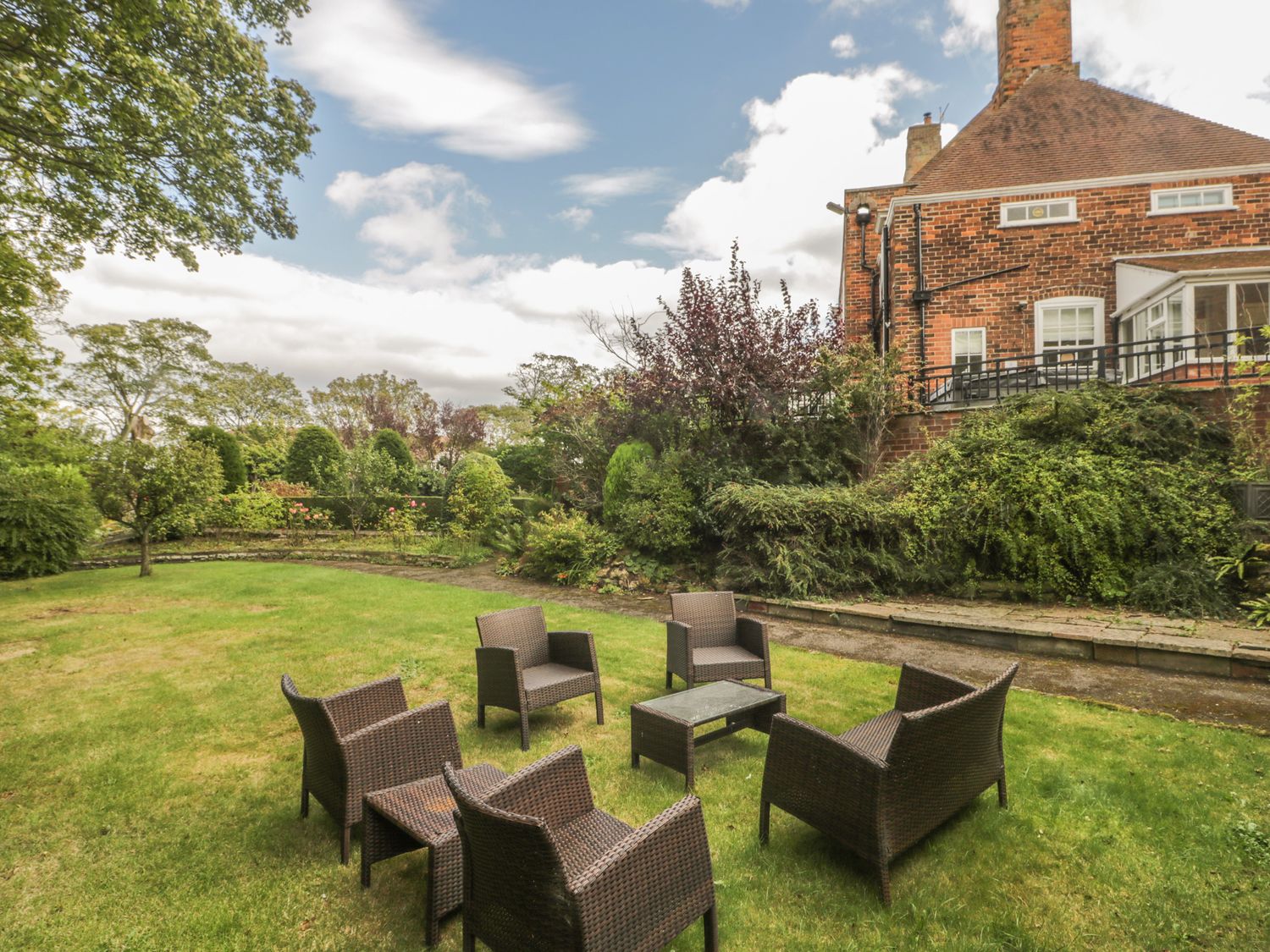 The Manor House in Scarborough ( Ref 1000748 ) Holiday home in Scarborough for 17 guests