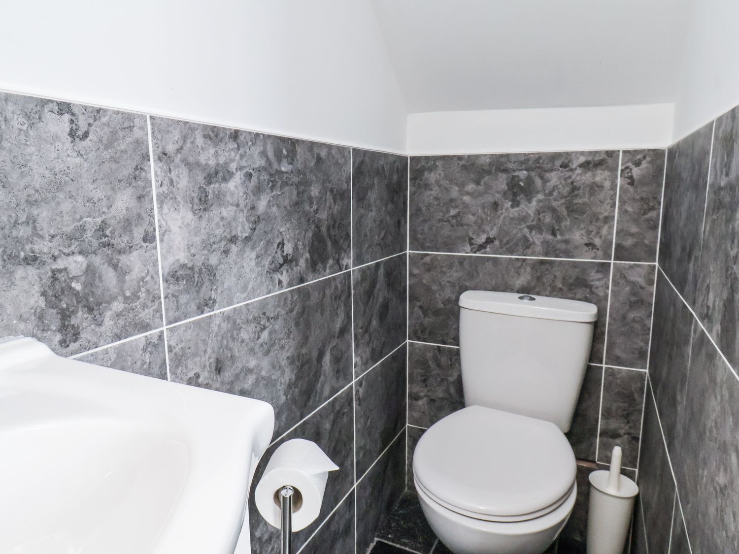 94 Tennyson Avenue, Scarborough