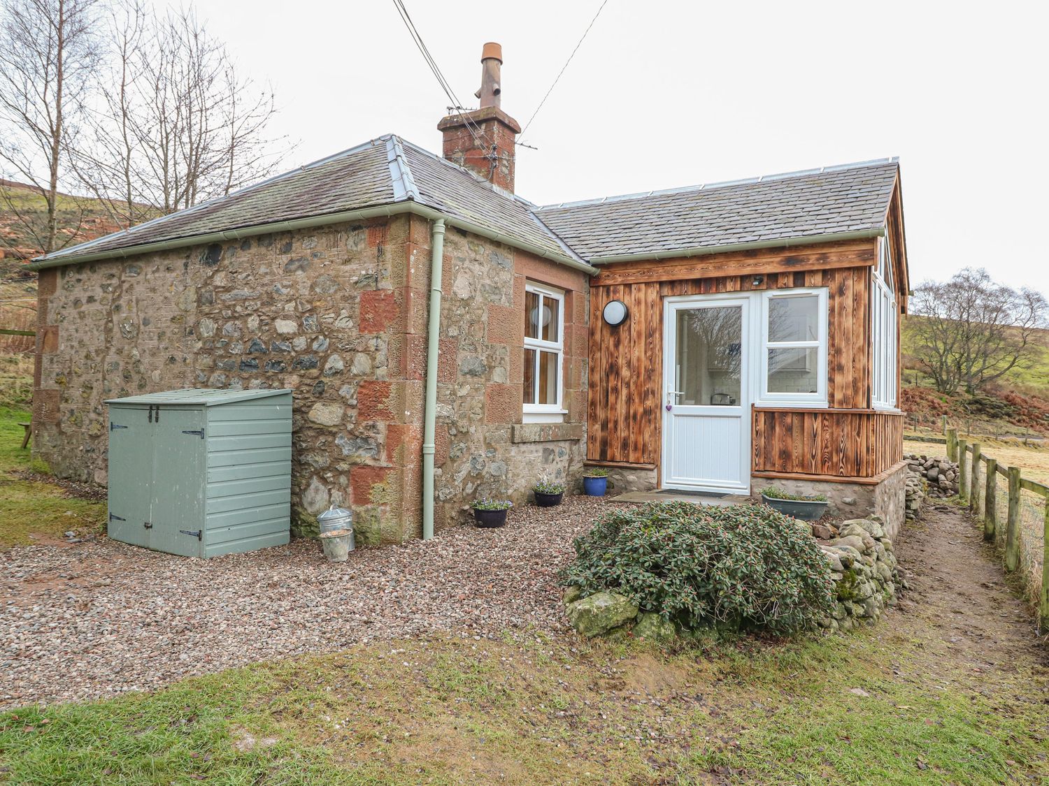 The Bothy Kirriemuir Craigthran Self Catering Holiday Cottage