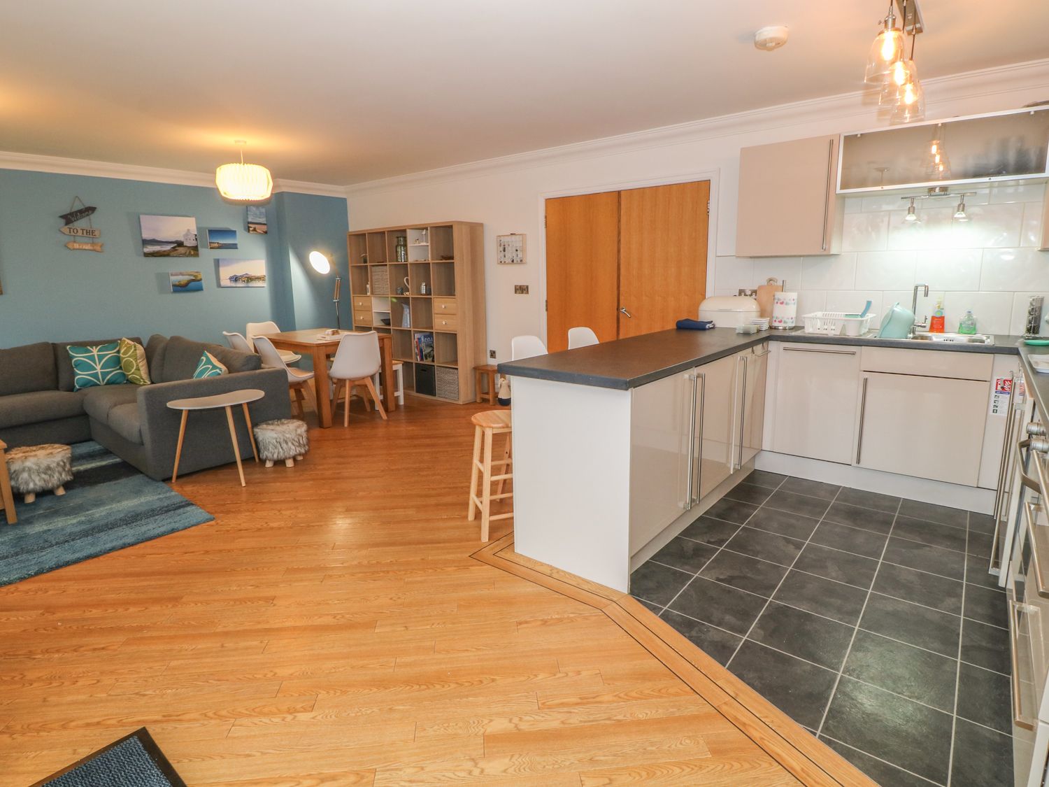 Apartment 7, North Wales