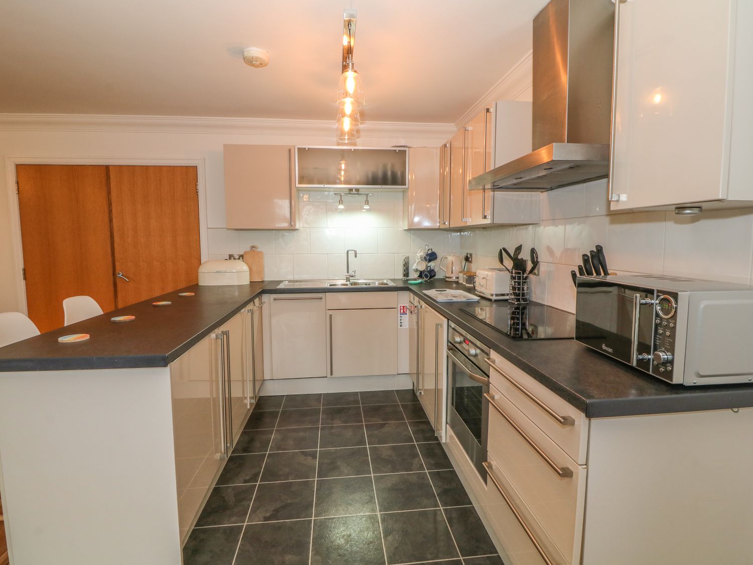 Apartment 7, North Wales