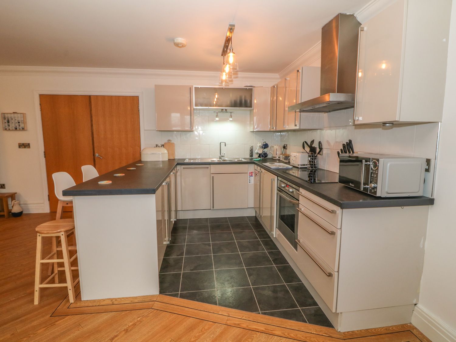 Apartment 7, North Wales