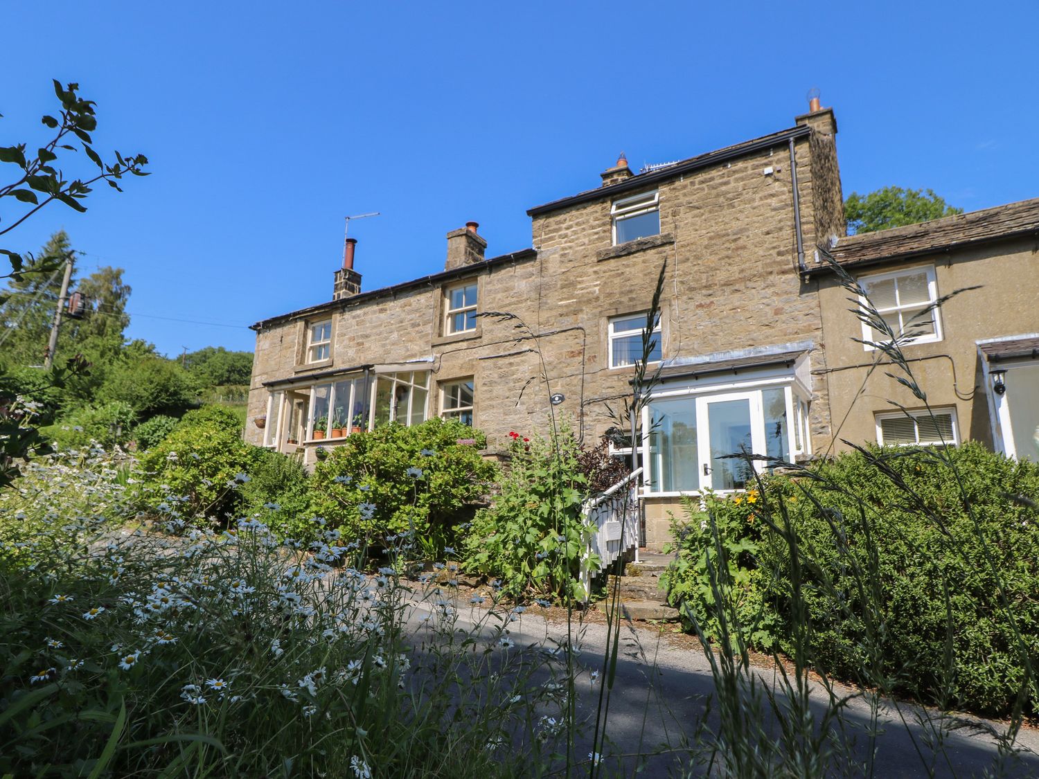 Silver Hill Cottage ( Ref 1001861 ) Holiday Accommodation near Pateley Bridge North Yorkshire