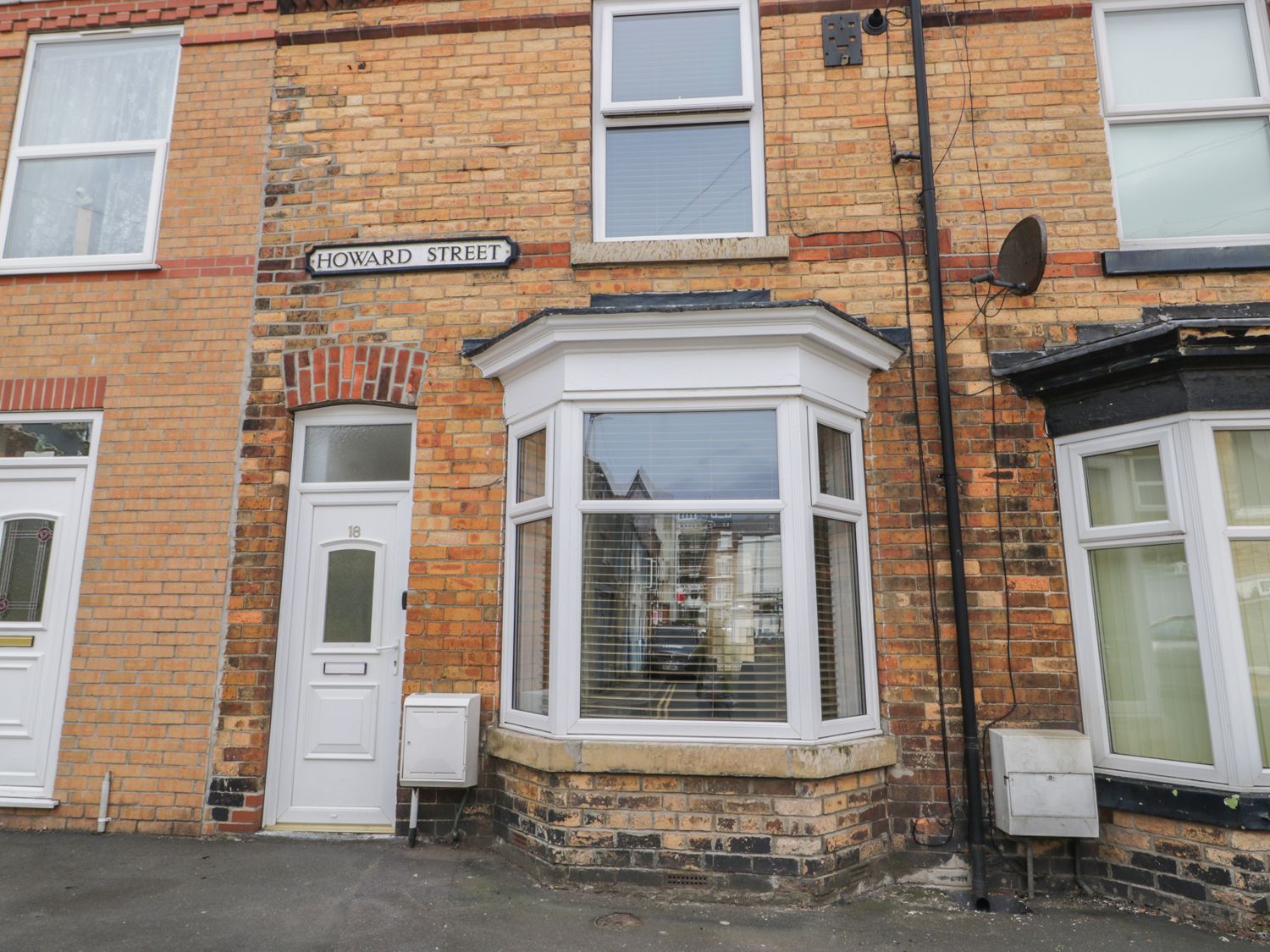 18 Howard Street Scarborough ( Ref 1001967 ) Self catering accommodation in Scarborough North Yorkshire sleeps 4 guests