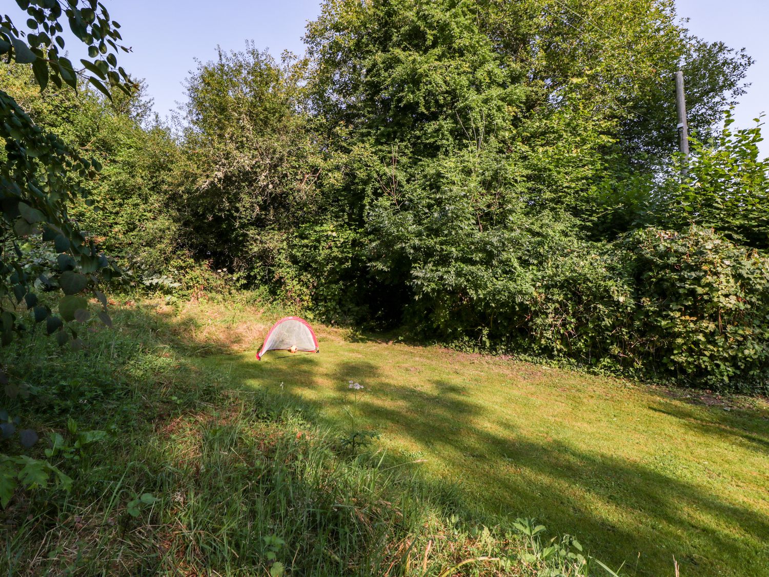 Black Cat Bach, Southern Wales