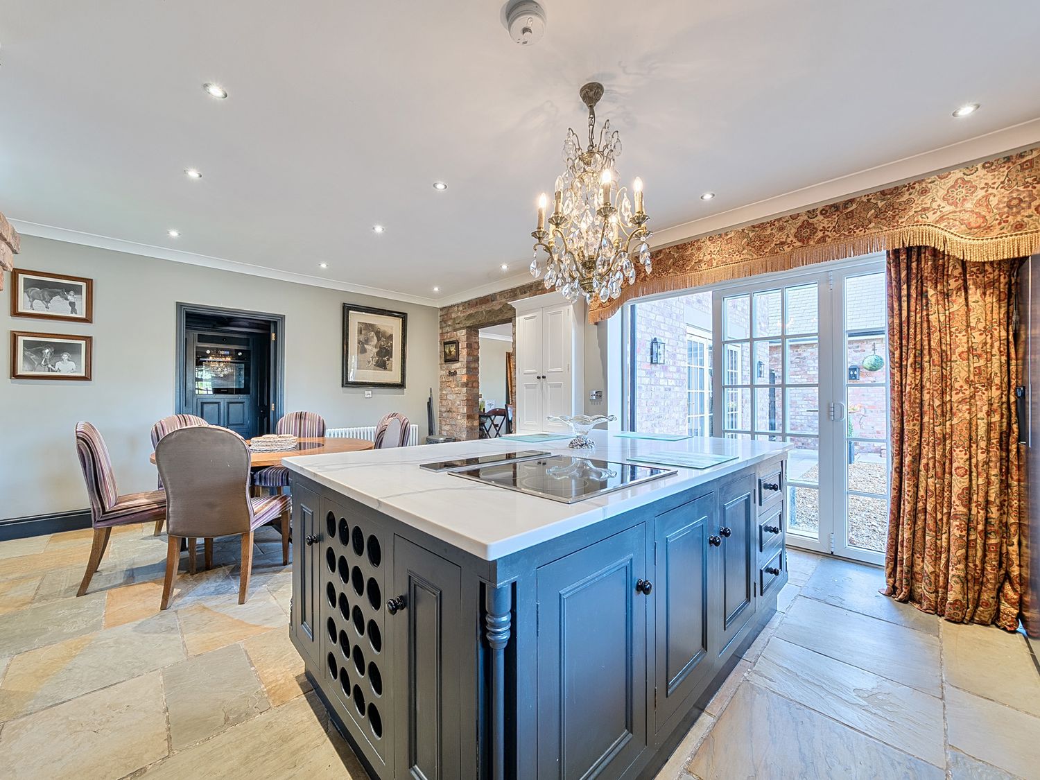 Moor End Manor, Stalmine