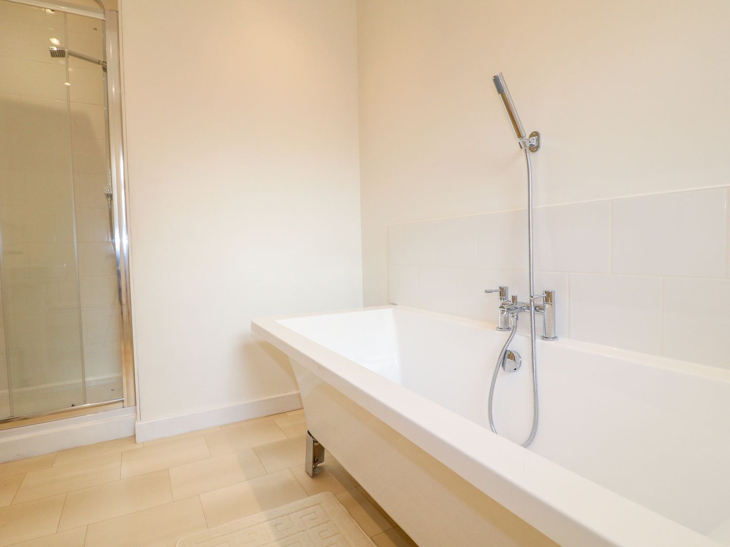 Basset Lodge, Leadenham, Lincolnshire