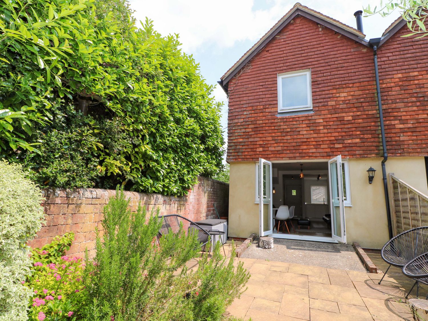 2A The Mews, Langstone
