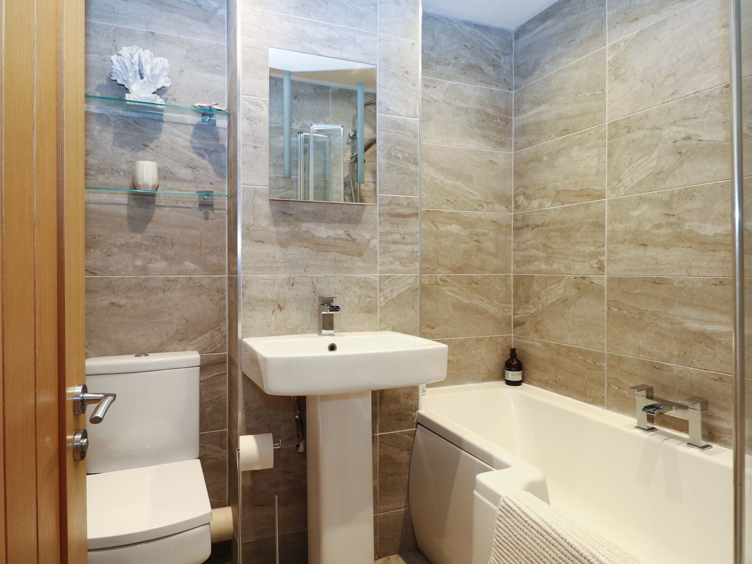 2A The Mews, Langstone