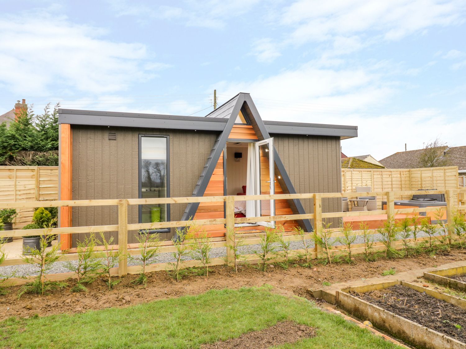 Alstroemeria, Worcestershire