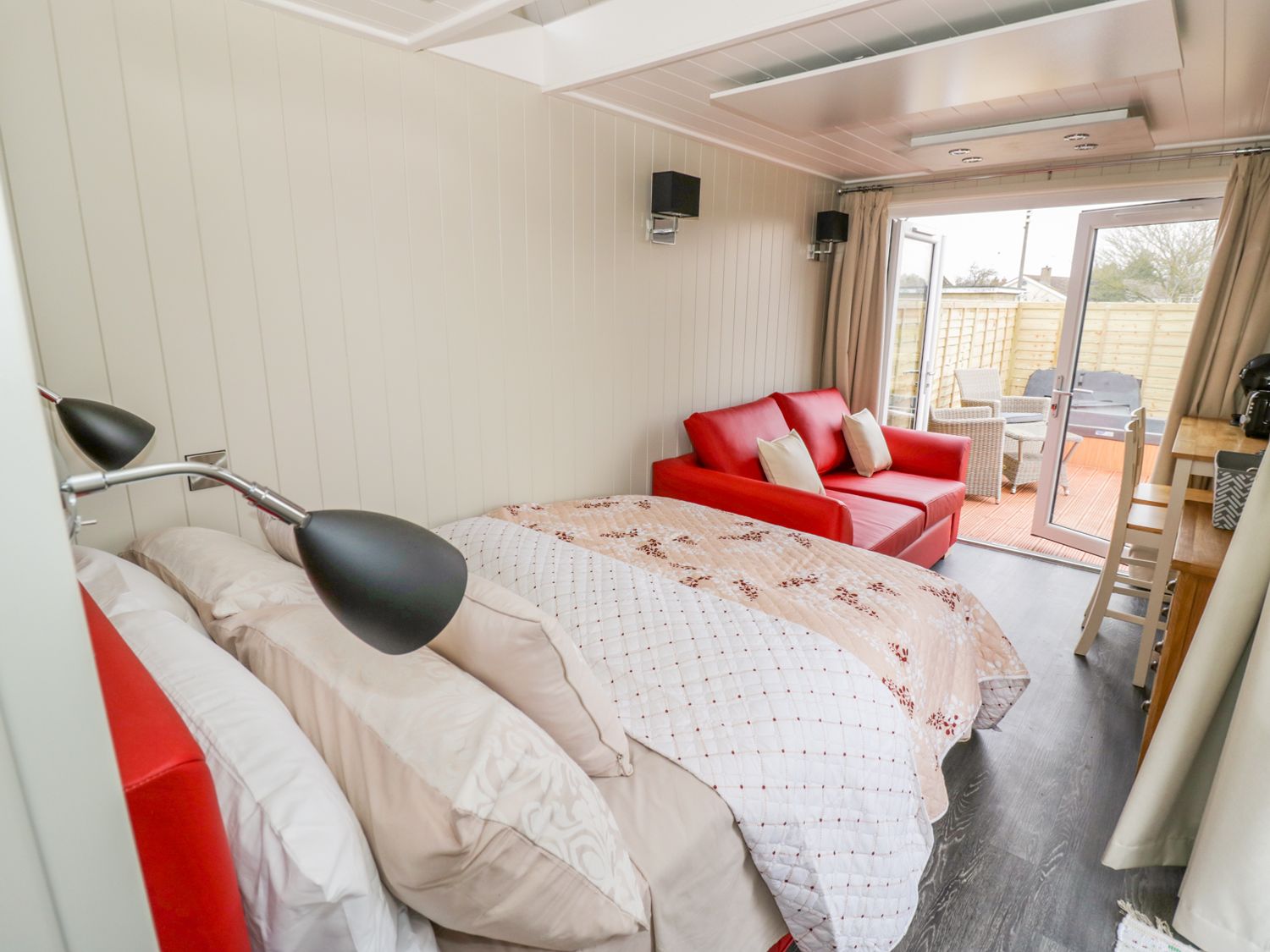 Alstroemeria, Worcestershire