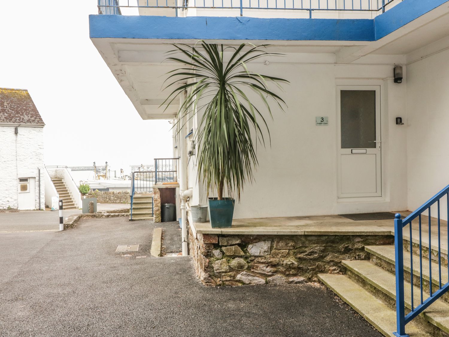 3 Dolphin Court Brixham Churston Cove Devon Self Catering