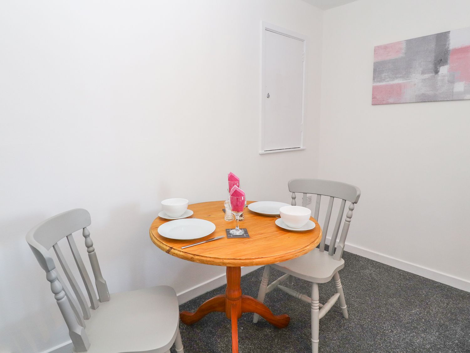 2 Maes Ffynnon, Denbighshire