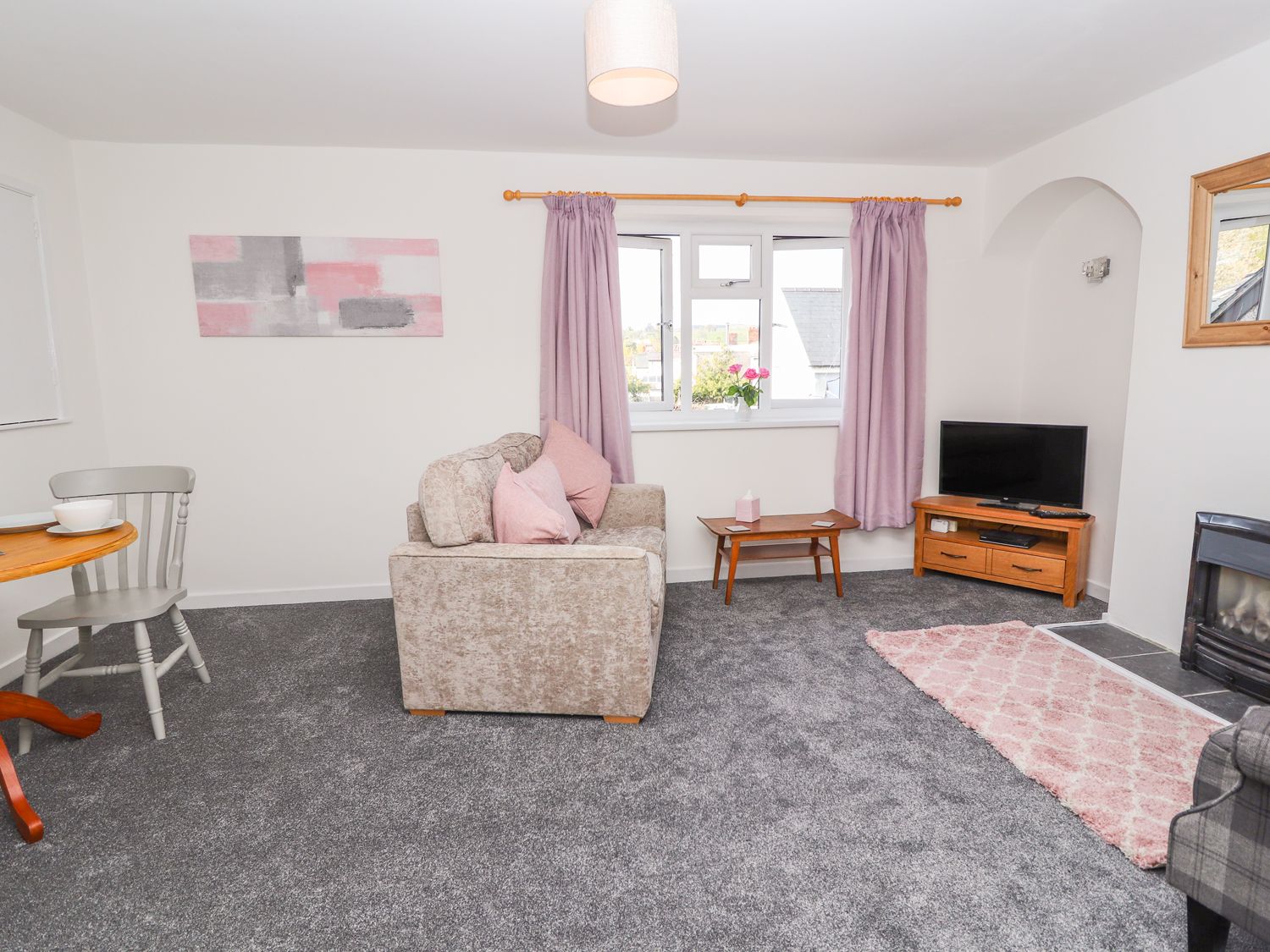 2 Maes Ffynnon, Denbighshire