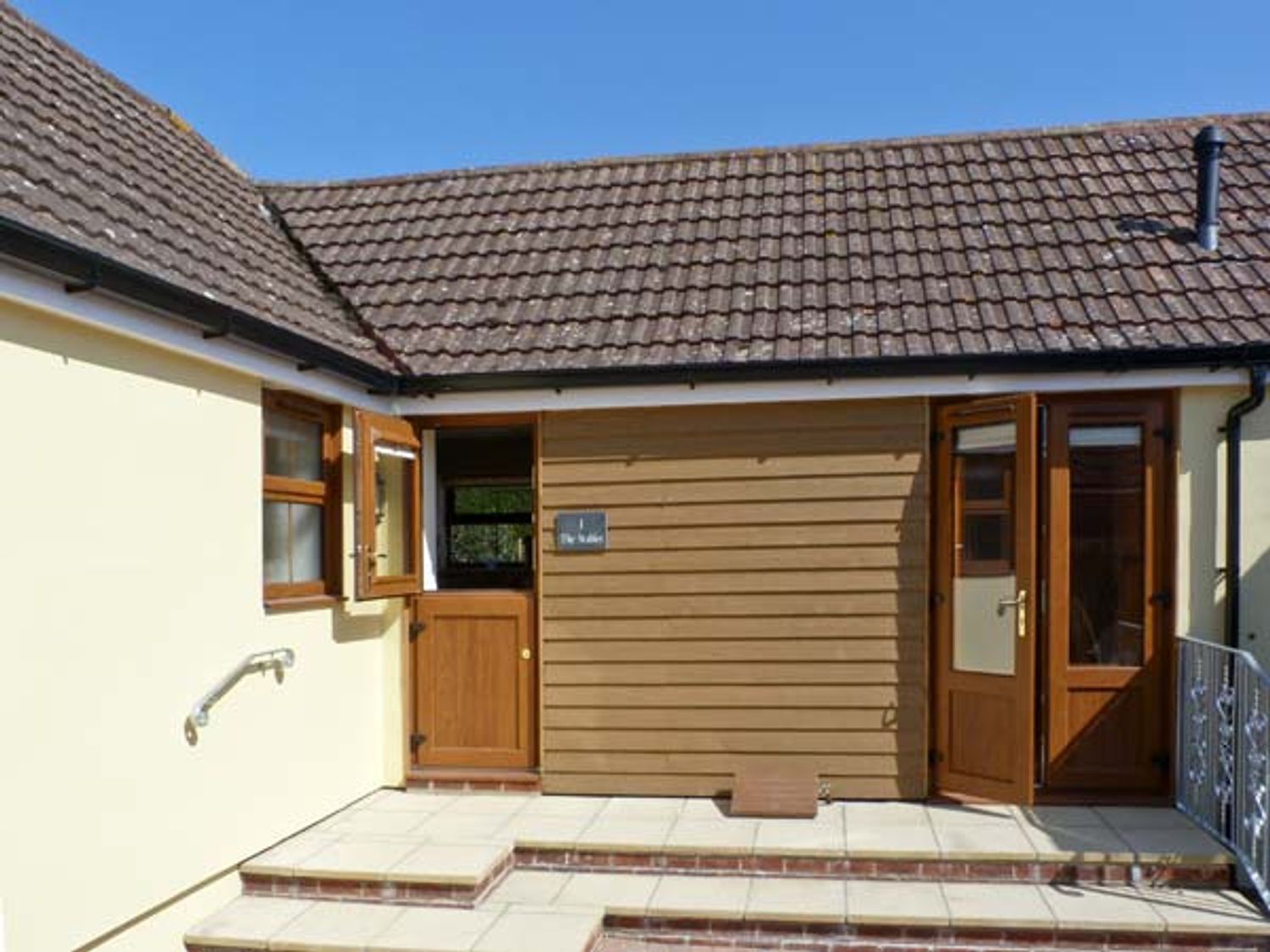 1 The Stables, Isle of Wight