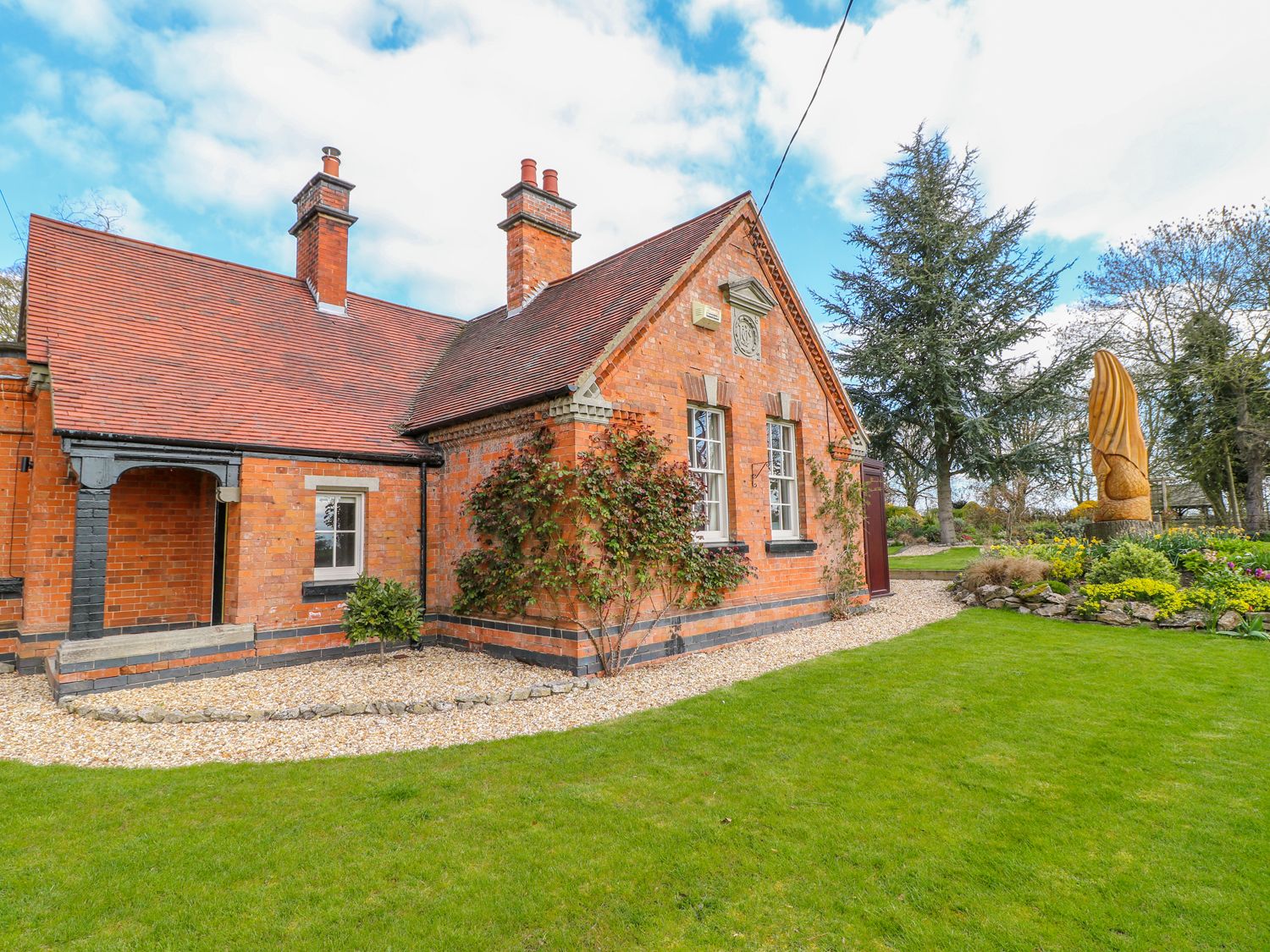 South Lodge - Longford Hall Farm Holiday Cottages | Ashbourne | Bailey