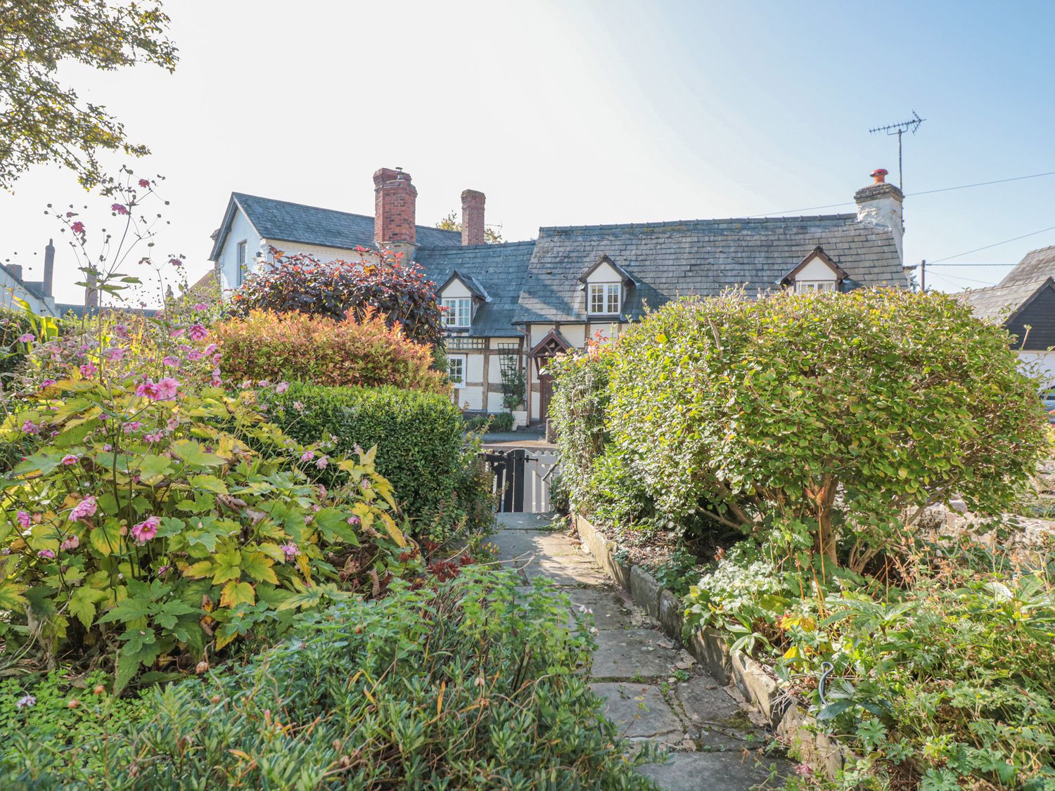2 High Gardens, Eardisley Herefordshire England Cottages For Couples, Find Holiday