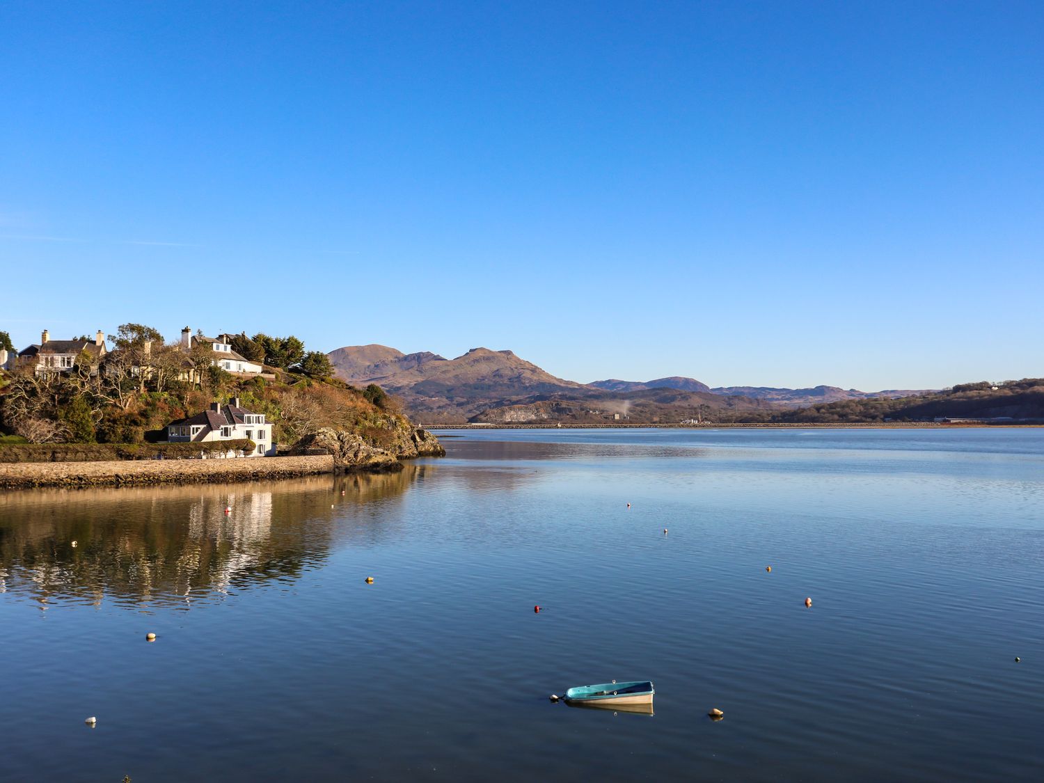 St Agnes, Borth-Y-Gest