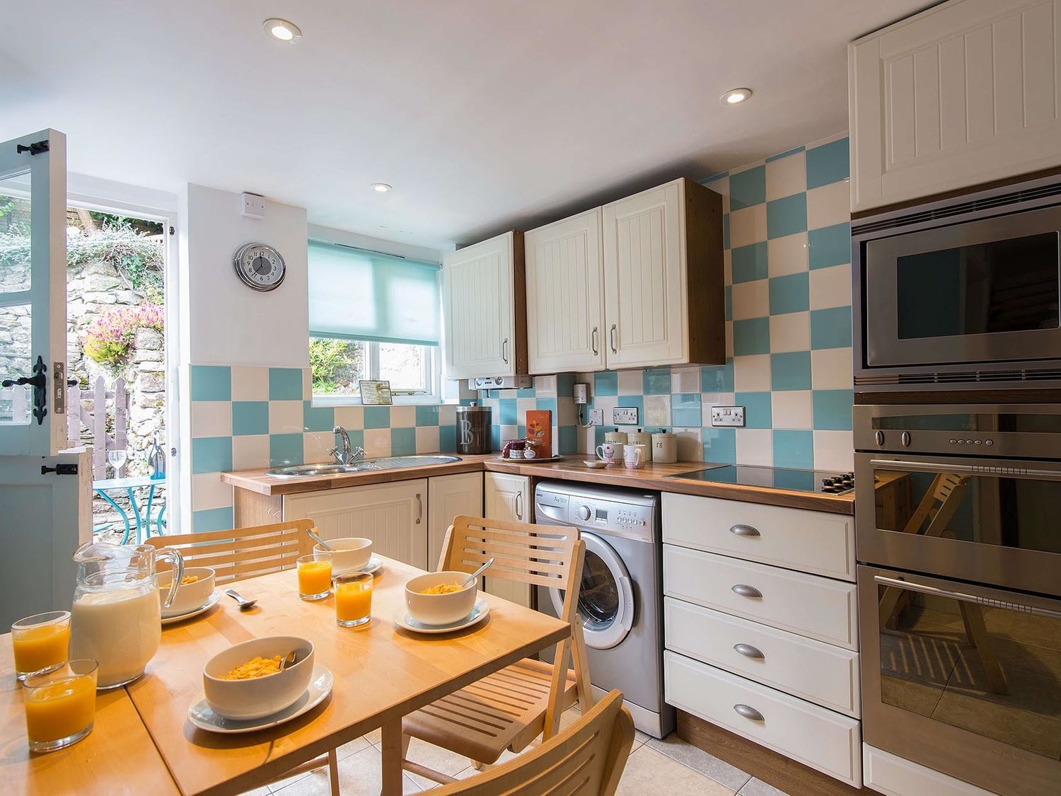 Blue Cottage, Beaumaris