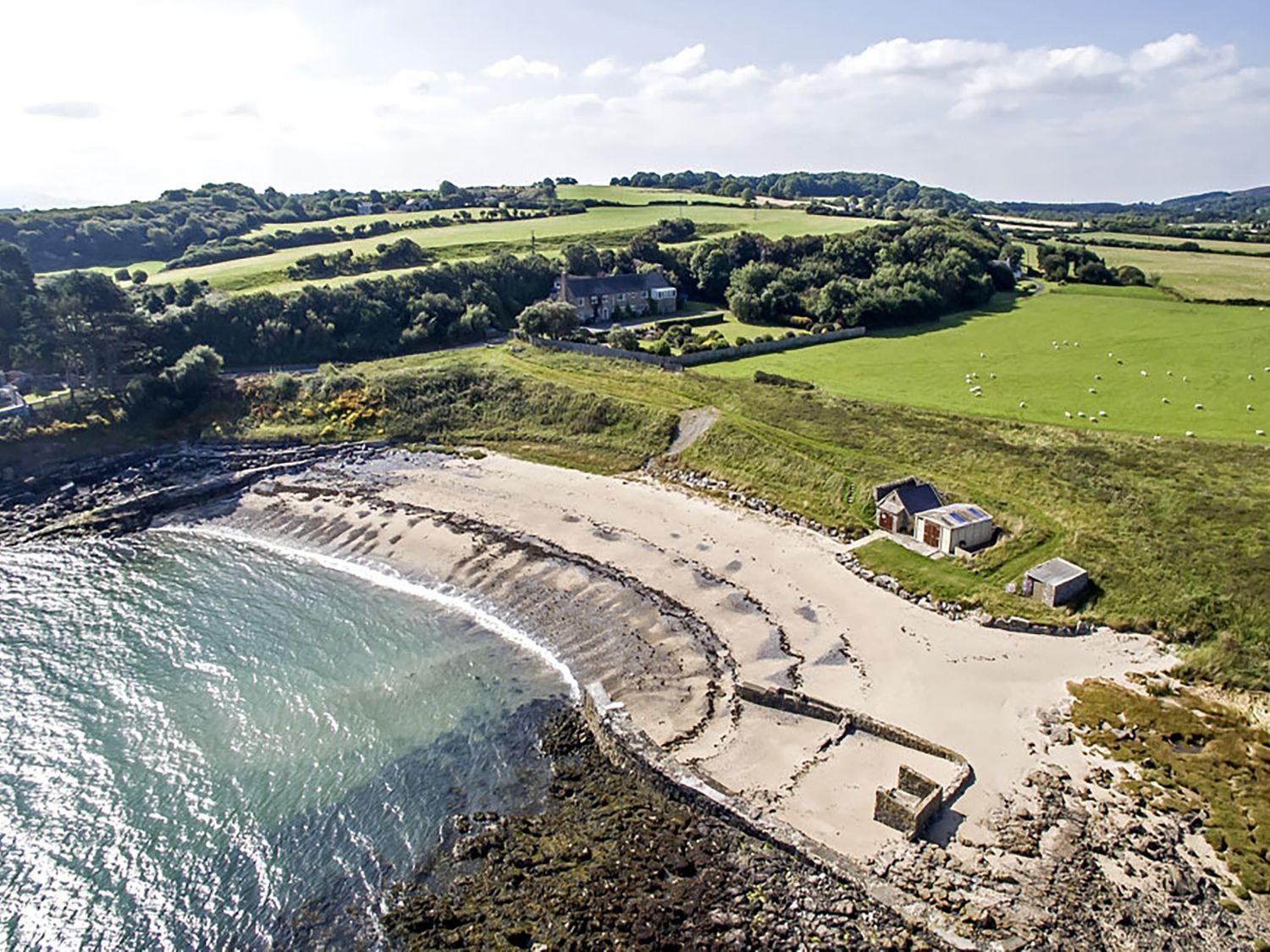 Cae'r Borth