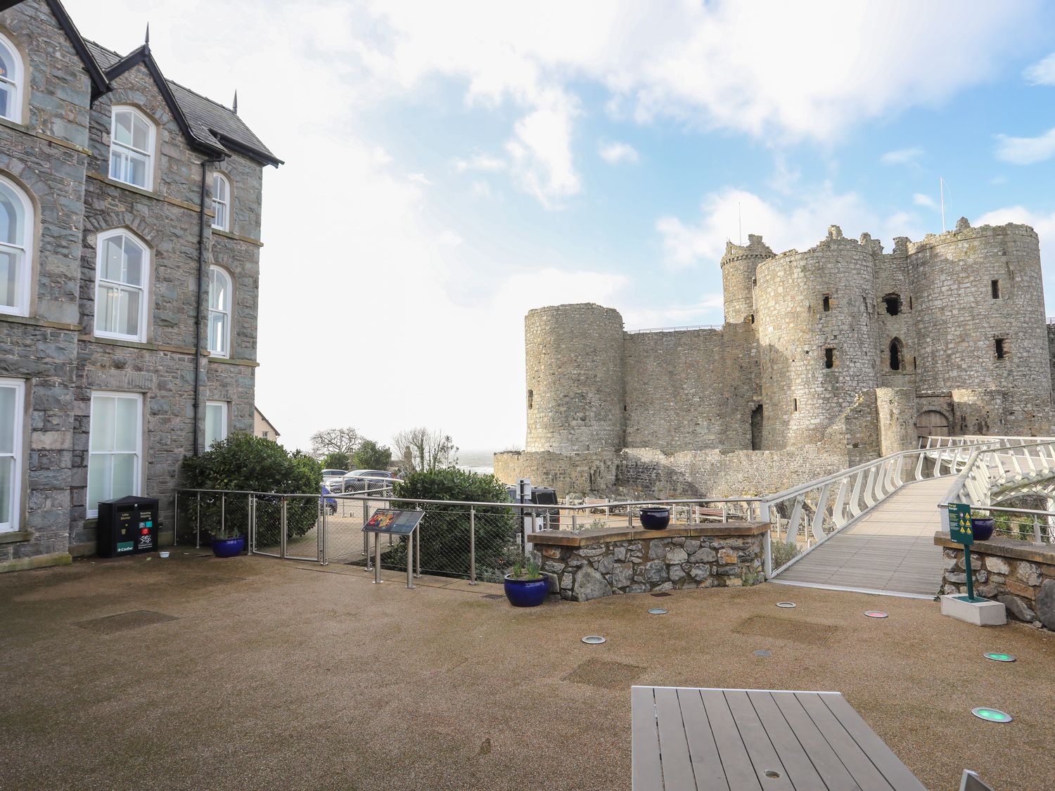 Harlech 2 - Bendigeidfran, Harlech