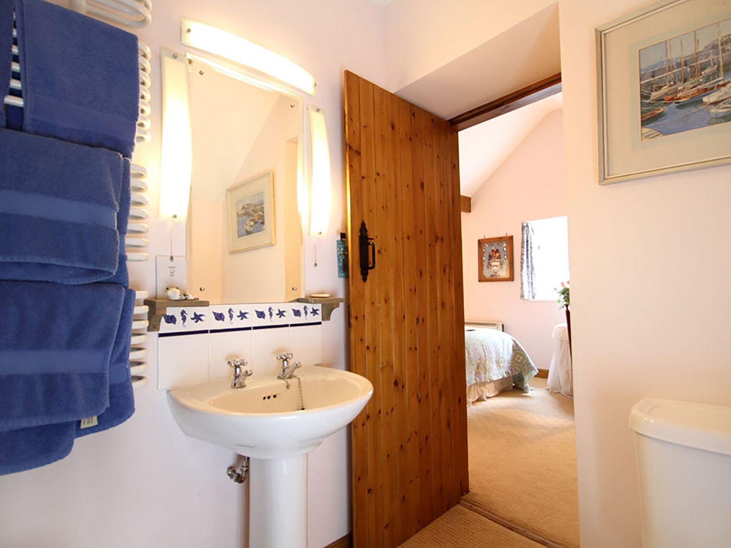 Llo Bach, Abergele