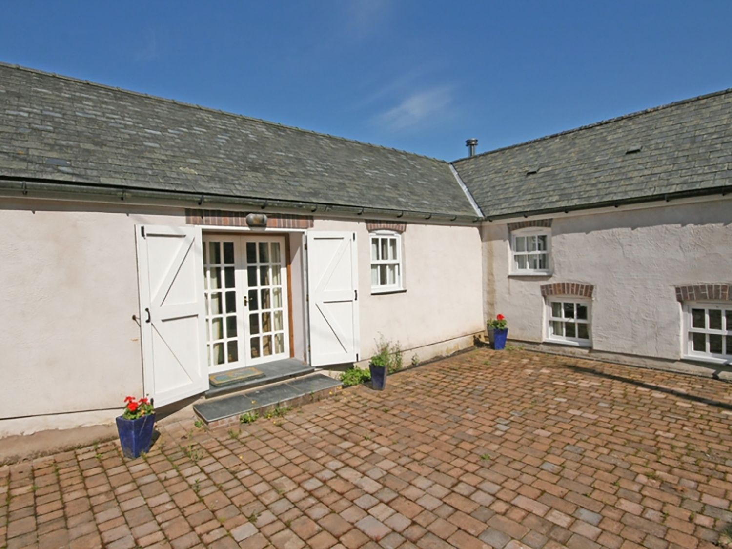 Llo Bach, Abergele