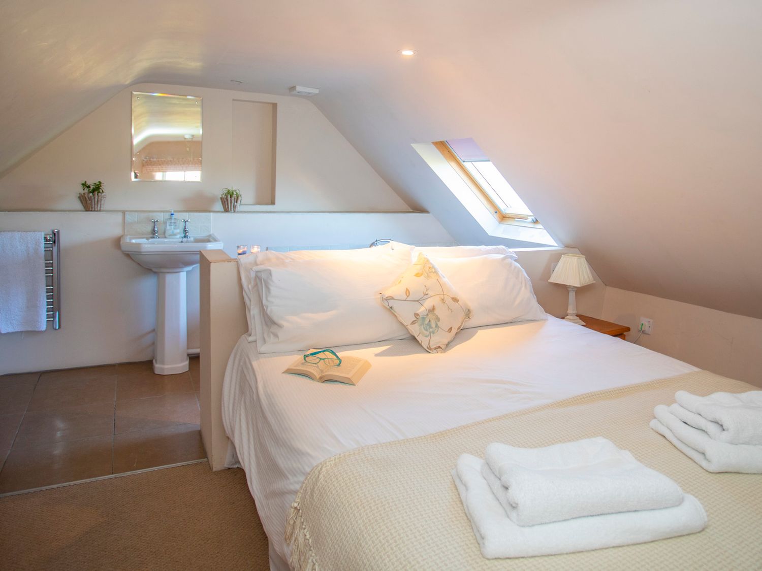 Plas Bach, Rhoscolyn