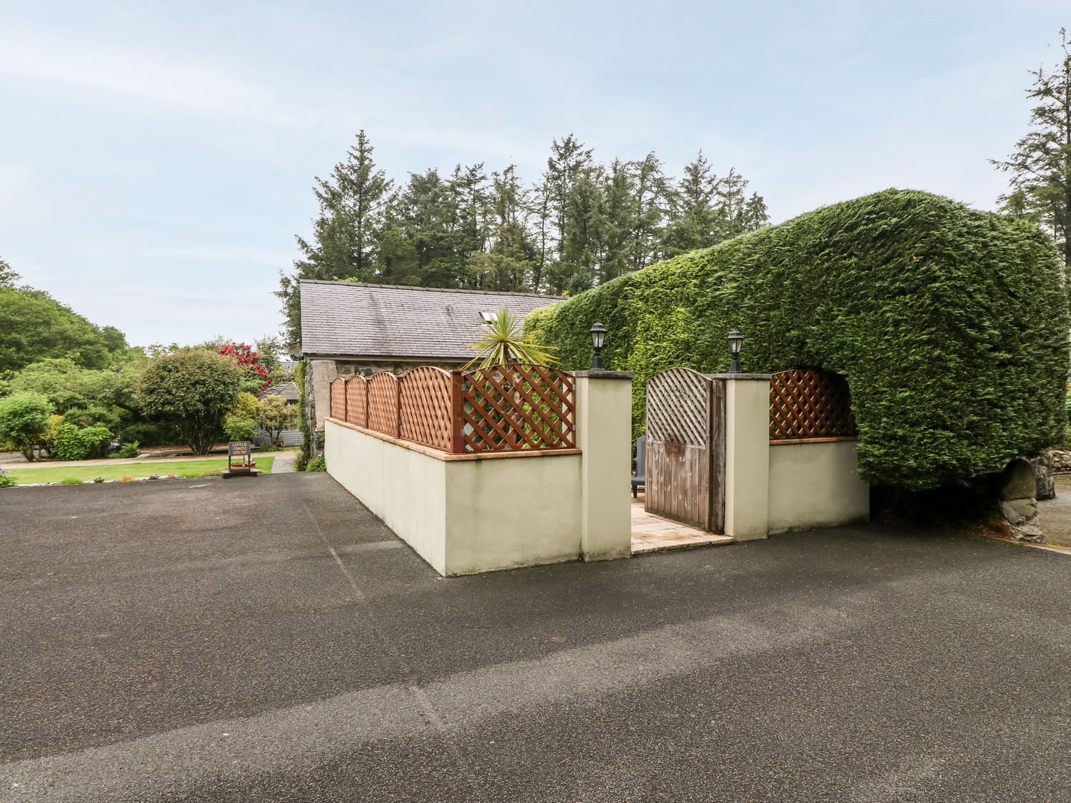 The Little Coach House, Garndolbenmaen