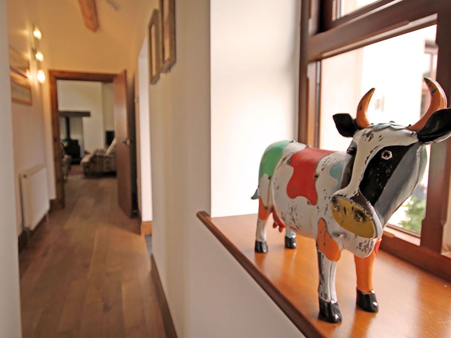 Y Beudy, Llanynghenedl