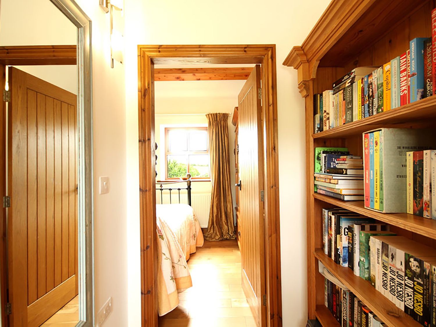 Y Beudy, Llanynghenedl