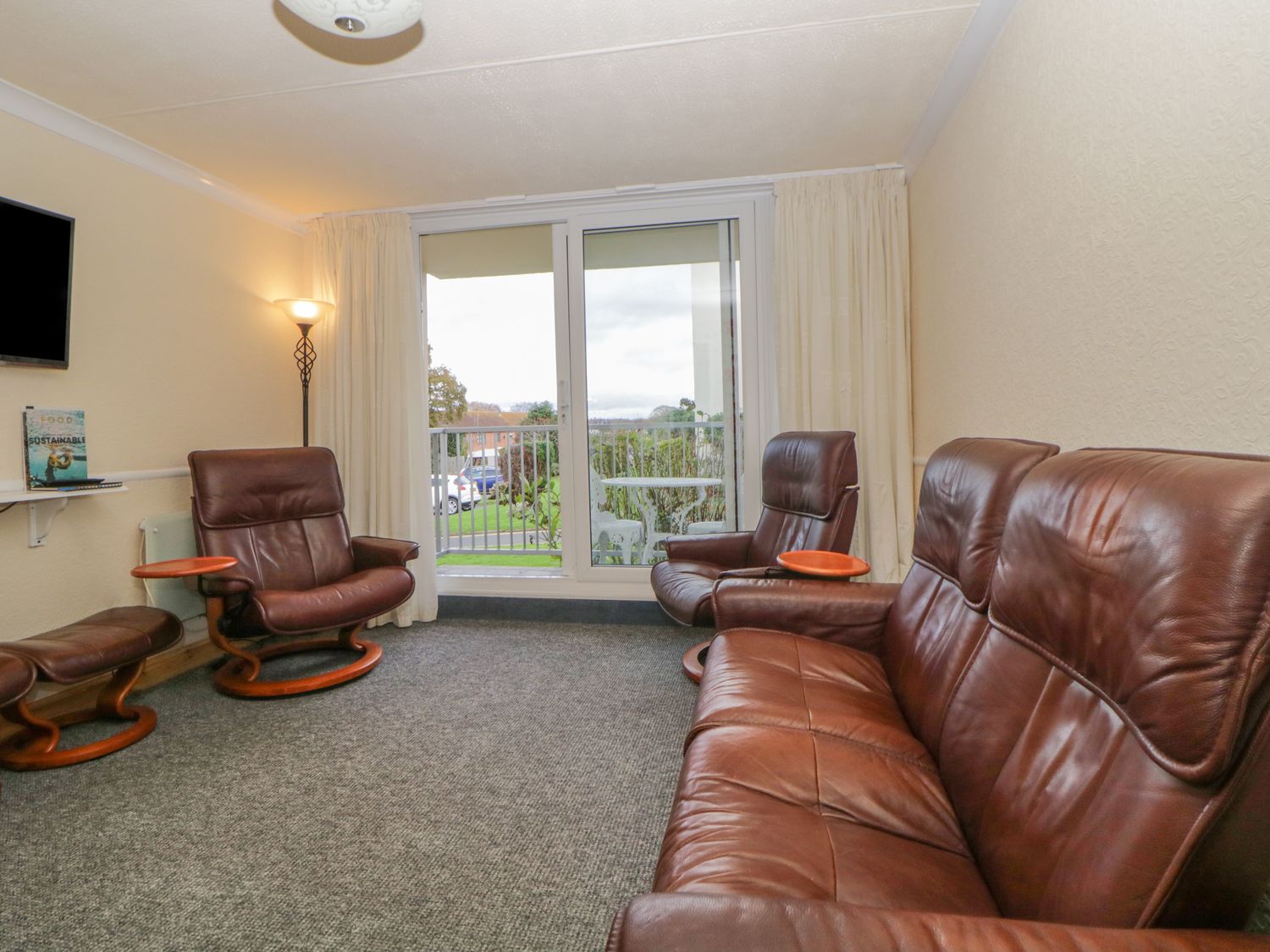 36 Devondale Court, Devon