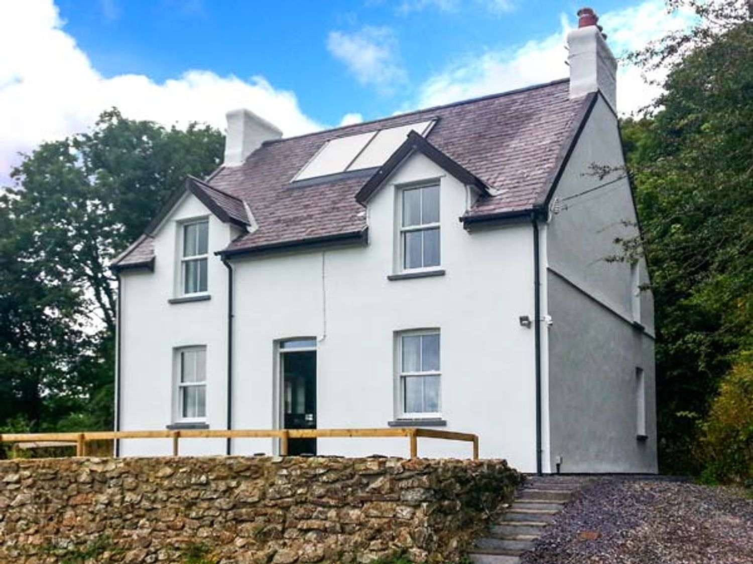 Farthings Hook Mill Maenclochog Henry's Moat Self Catering