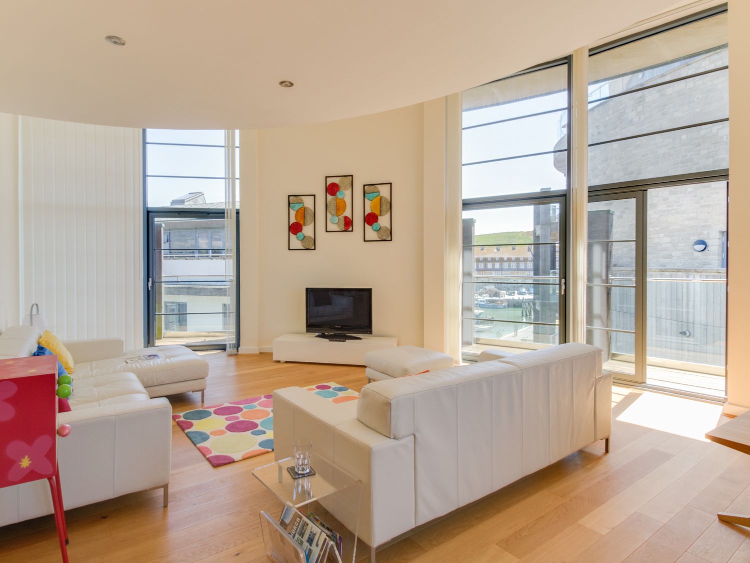 Westbay Penthouse, West Bay