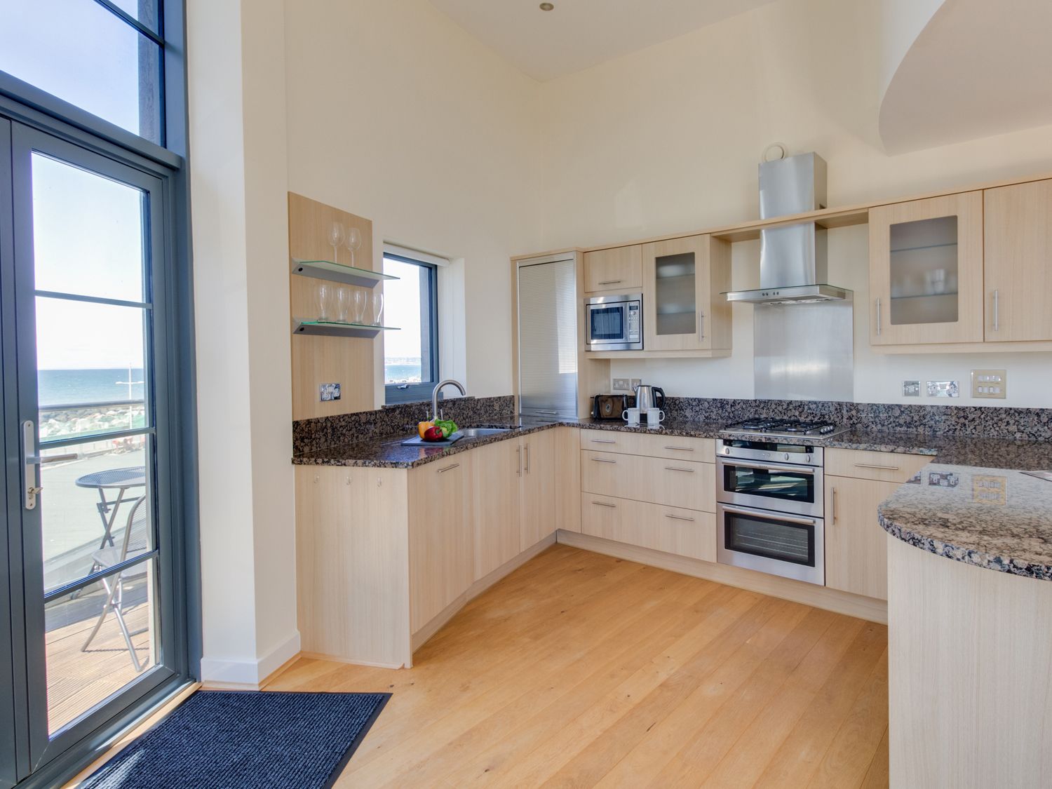 Westbay Penthouse, West Bay