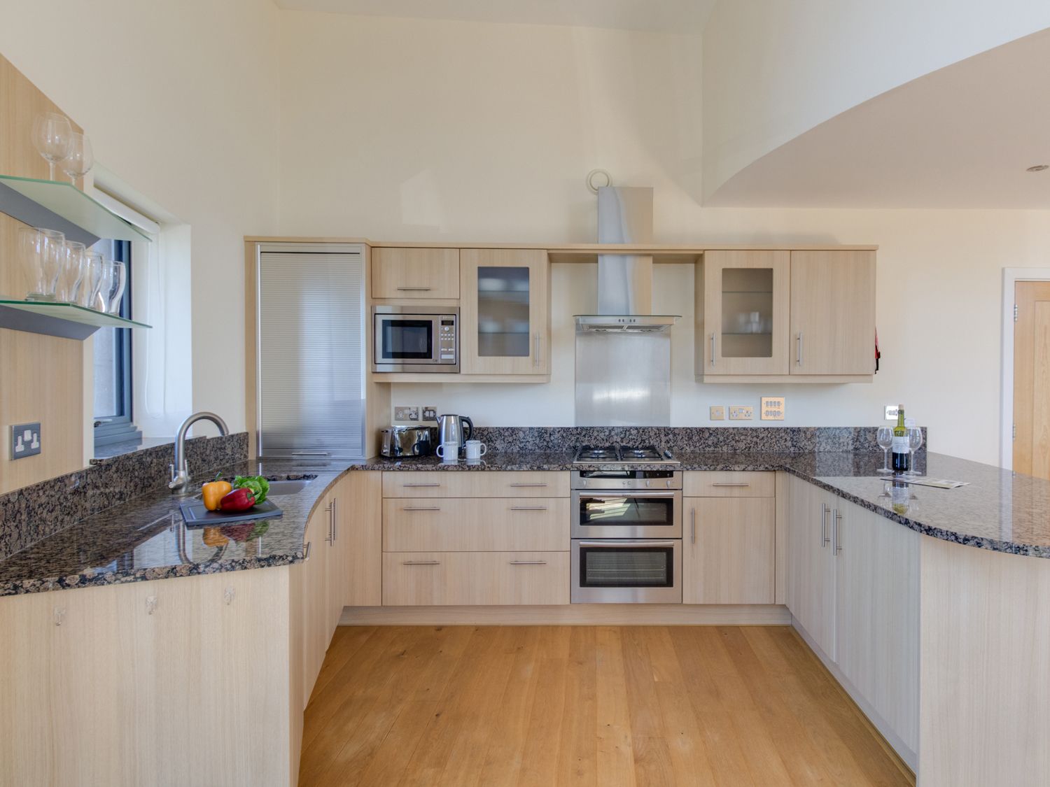 Westbay Penthouse, West Bay