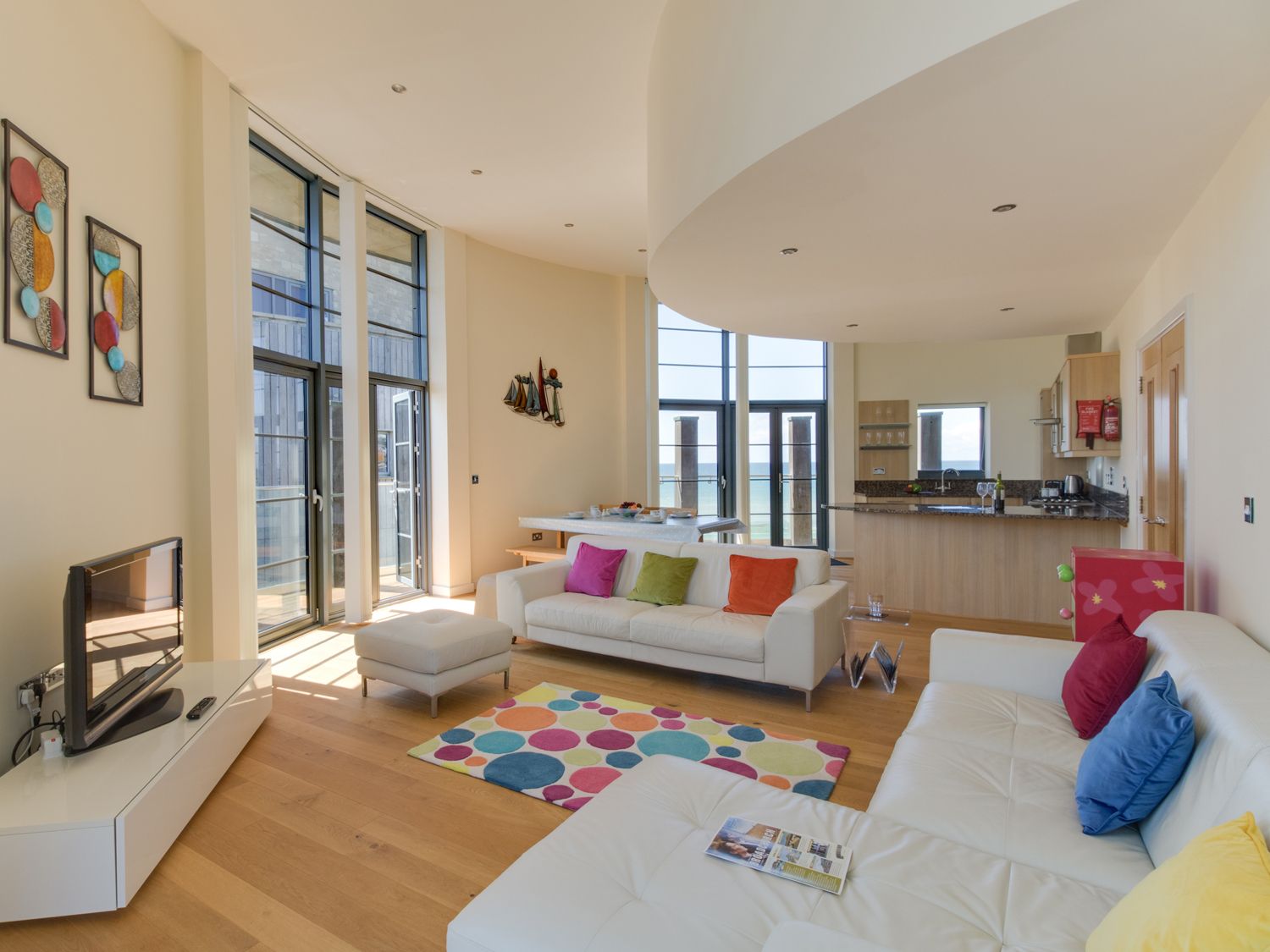 Westbay Penthouse, West Bay