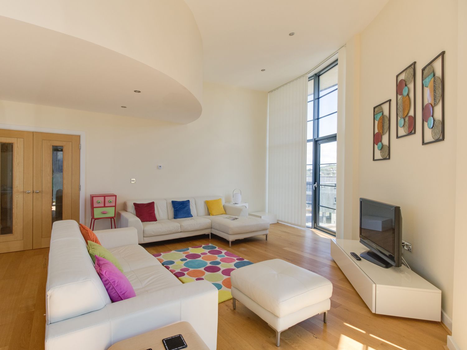 Westbay Penthouse, West Bay