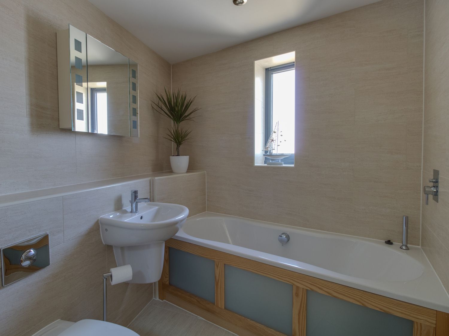 Westbay Penthouse, West Bay