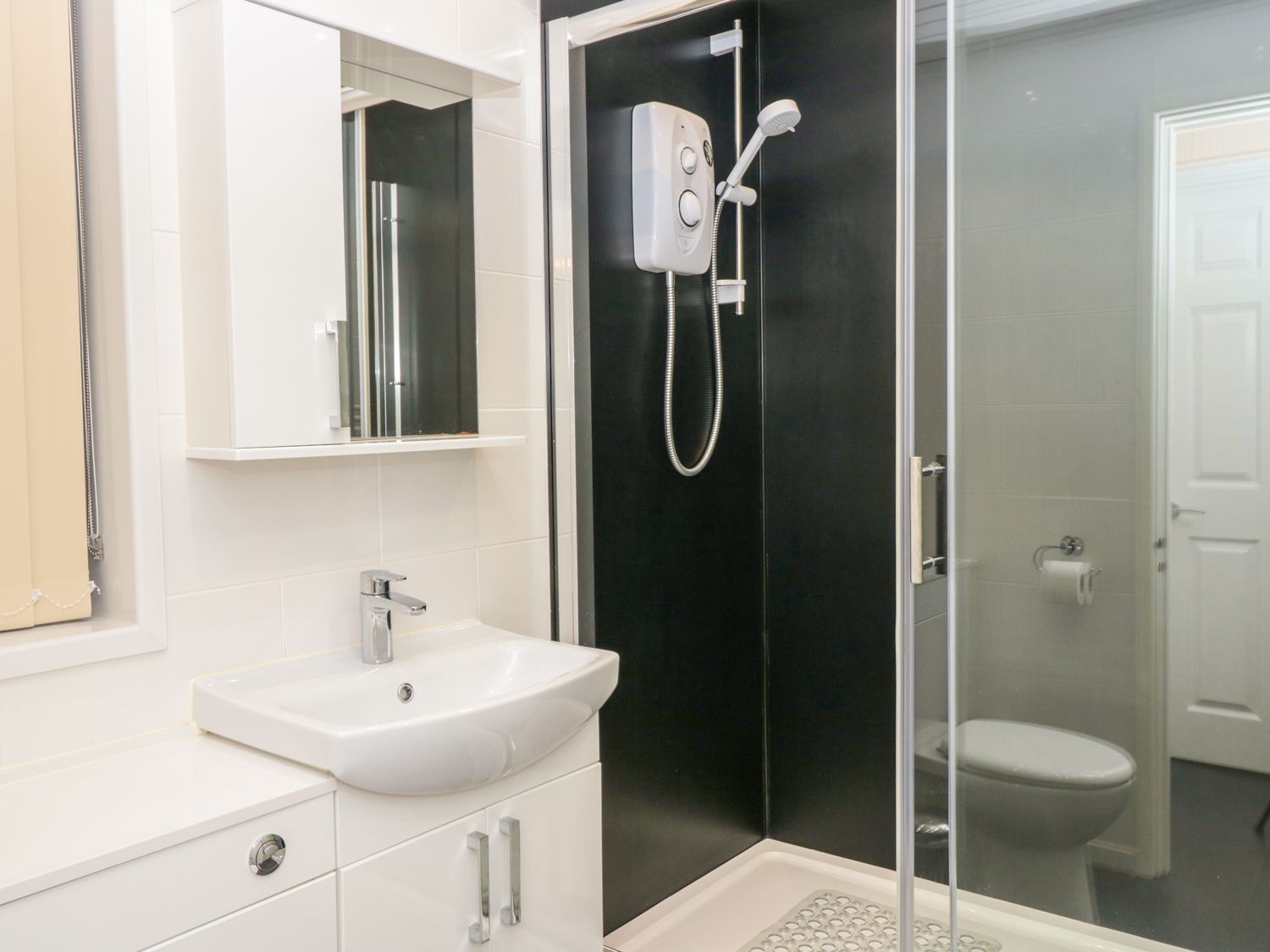 1 Dartside Court, Dartmouth