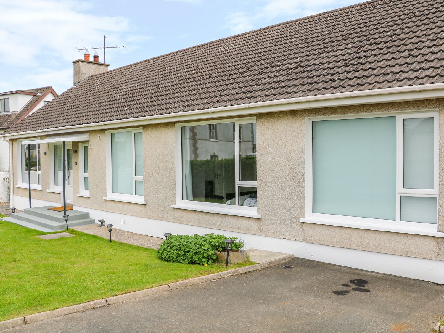 Seacoast Cottage, Castlerock