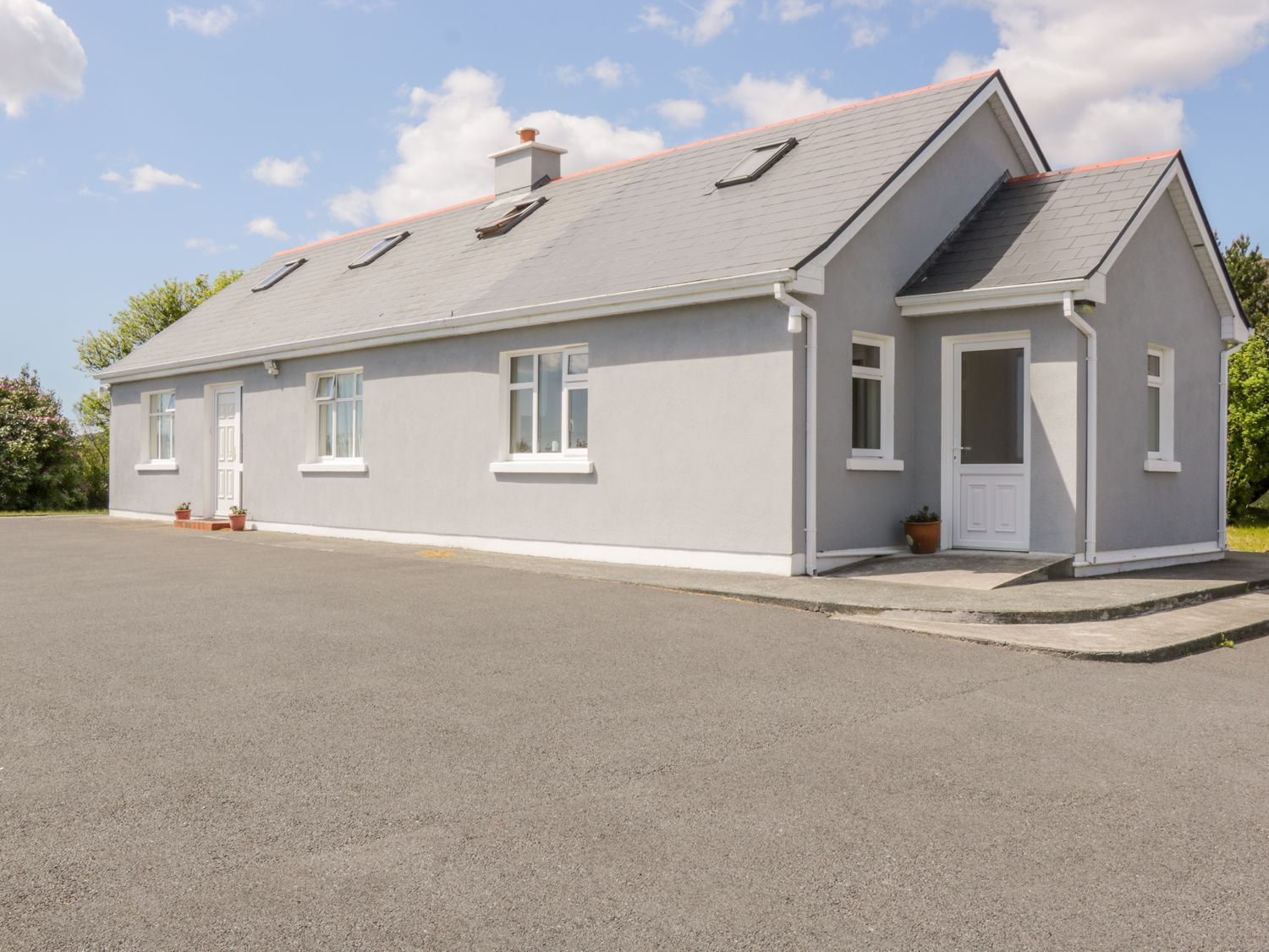 Lake View Cottage - Shancroagh & County Galway - 1011472 - photo 1