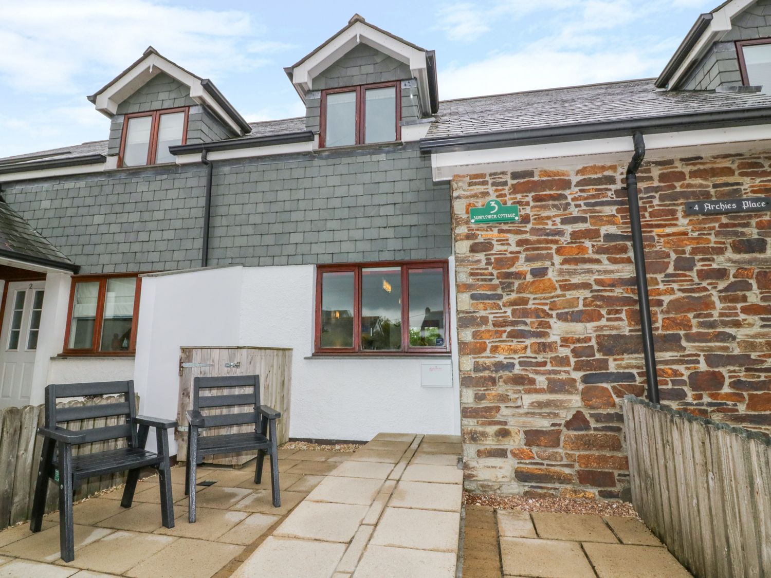 Sunflower Cottage, St Issey