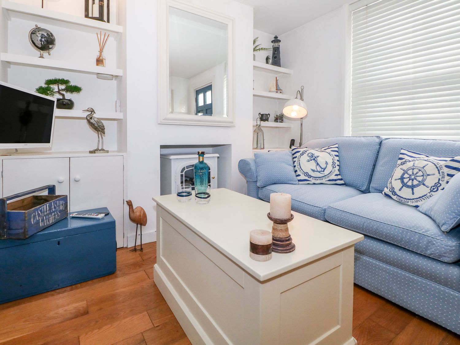 25 Captains Row, Lymington